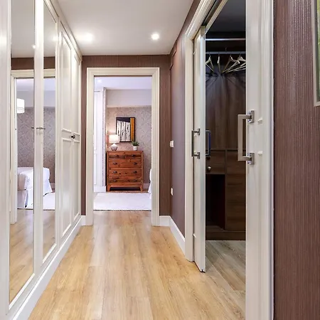 Genteel Paseo De La Victoria