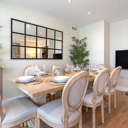 Genteel Paseo De La Victoria